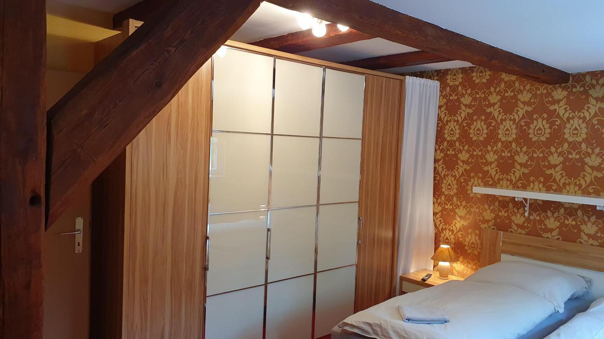 Ferienwohnung Im Gutshof Direkt Gegenueber Dem Schloss, Rhododendronpark Mit Terrasse Und Wlan Kromlau エクステリア 写真