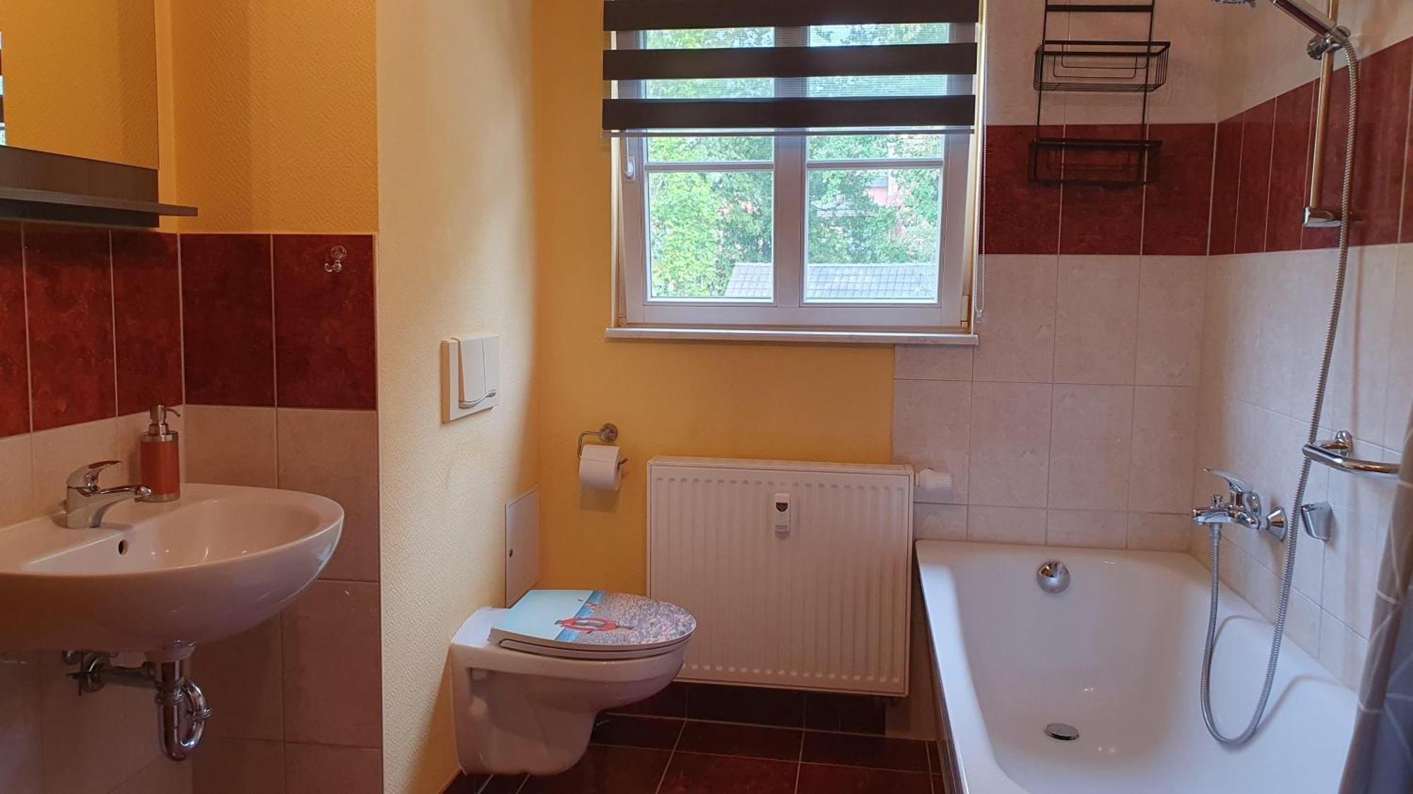 Ferienwohnung Im Gutshof Direkt Gegenueber Dem Schloss, Rhododendronpark Mit Terrasse Und Wlan Kromlau エクステリア 写真